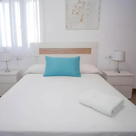 Con Piscina Compartida Alquilamos Solo A Familias Conil De La Frontera