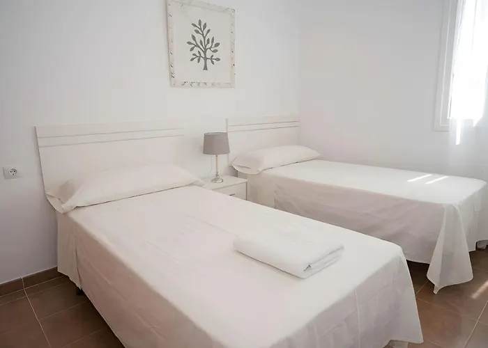 シャレー Con Piscina Compartida Alquilamos Solo A Familias *